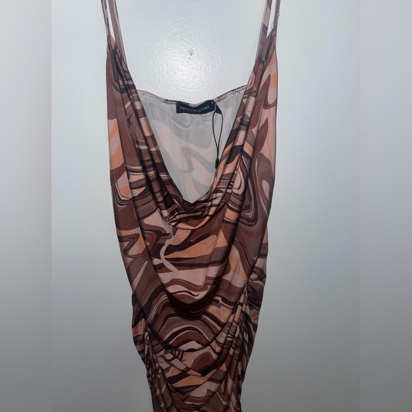 Brown Marble dress Pretty Little Things - Picture 6 of 7